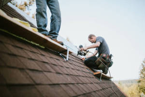Local Roofers in Fort Blackmore, VA